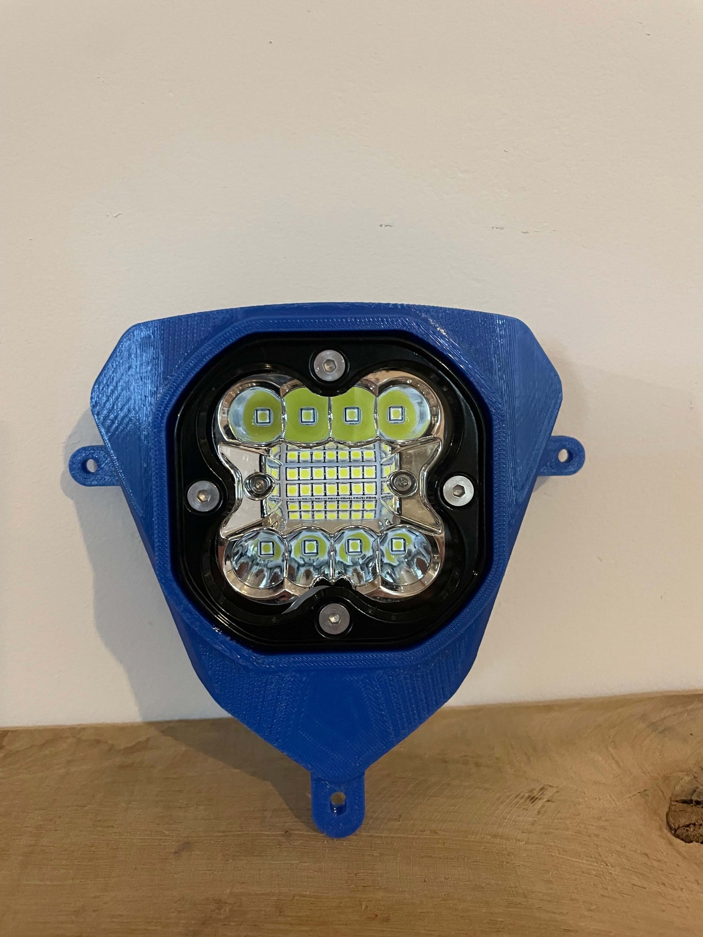 Phare led 40w beta RR Xtrainer 2020-2025 poin3d