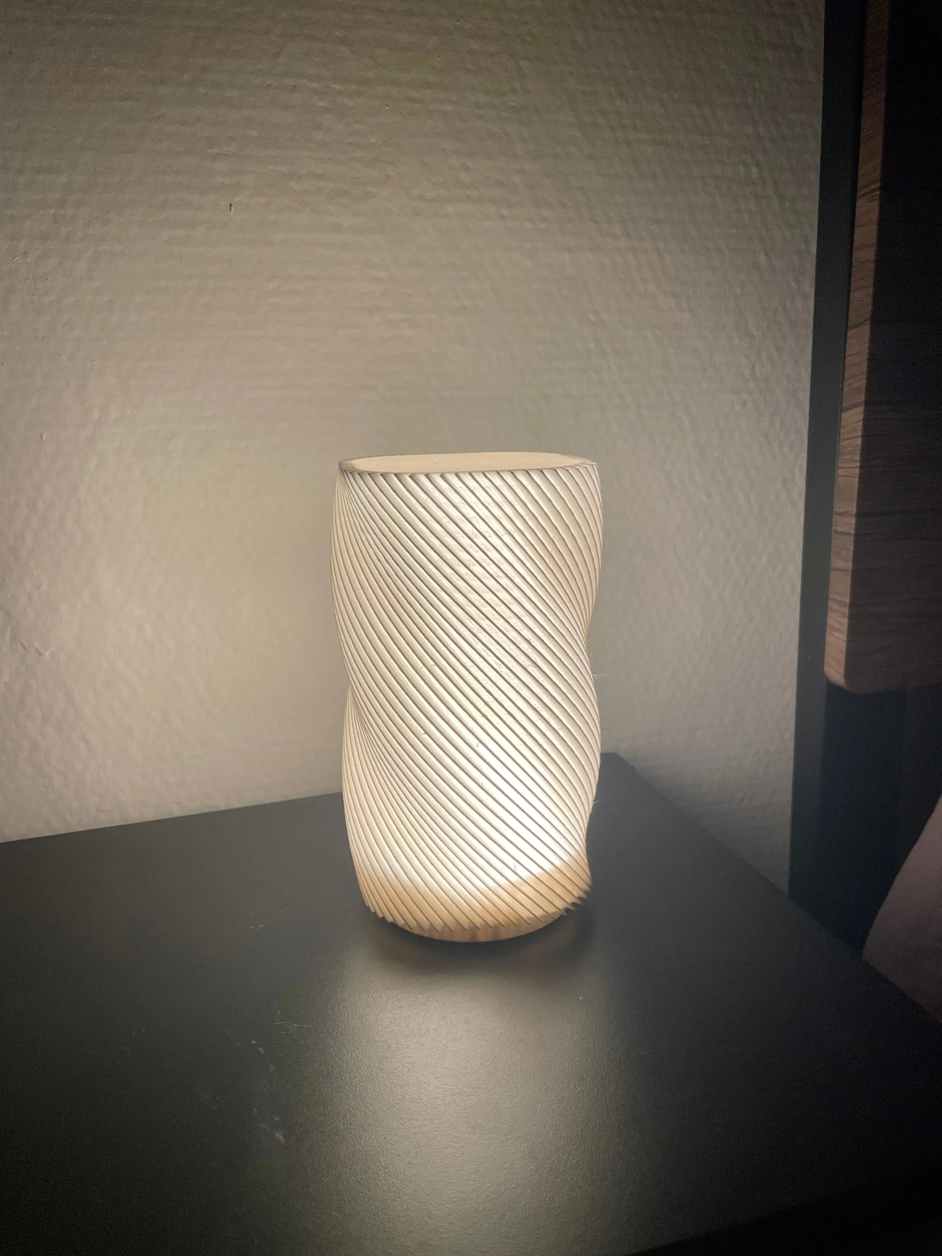 Lampe de chevet Poin3D