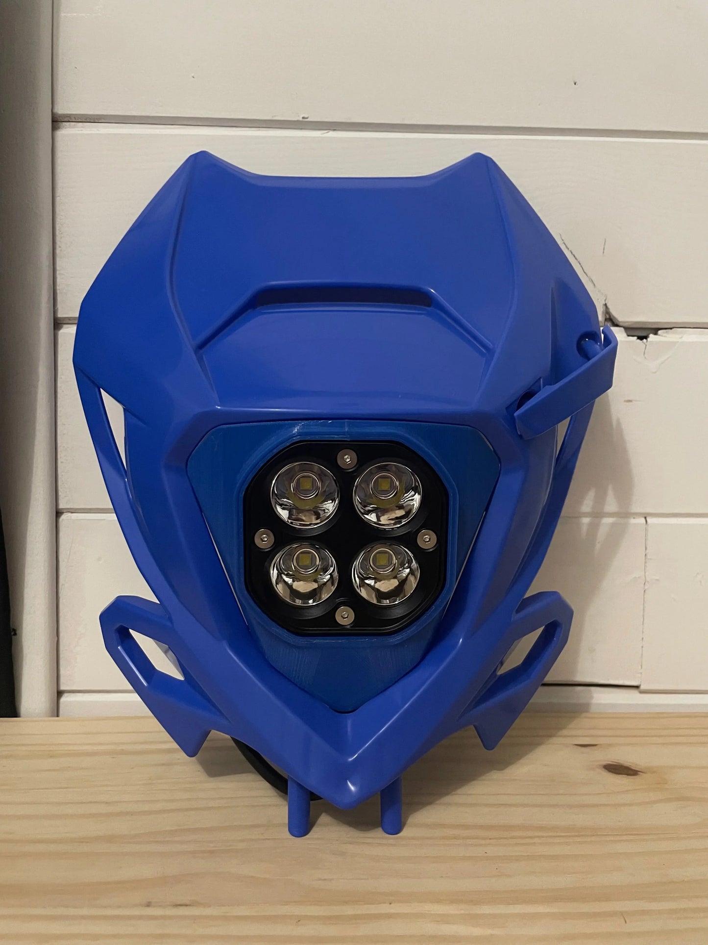 Phare led bleu 40w beta RR Xtrainer 2020-2025 poin3d